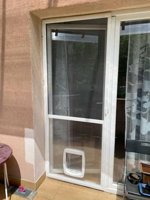 Moskitiera otwierana