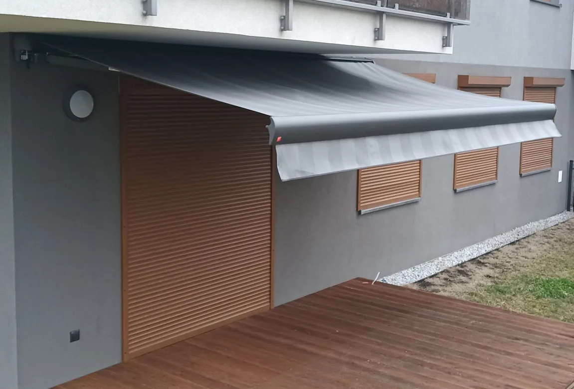 Markiza Palladio w realizacji tarasowej w Sosnowcu - realizacja markizy palladio przy tarasie - ujęcie 2