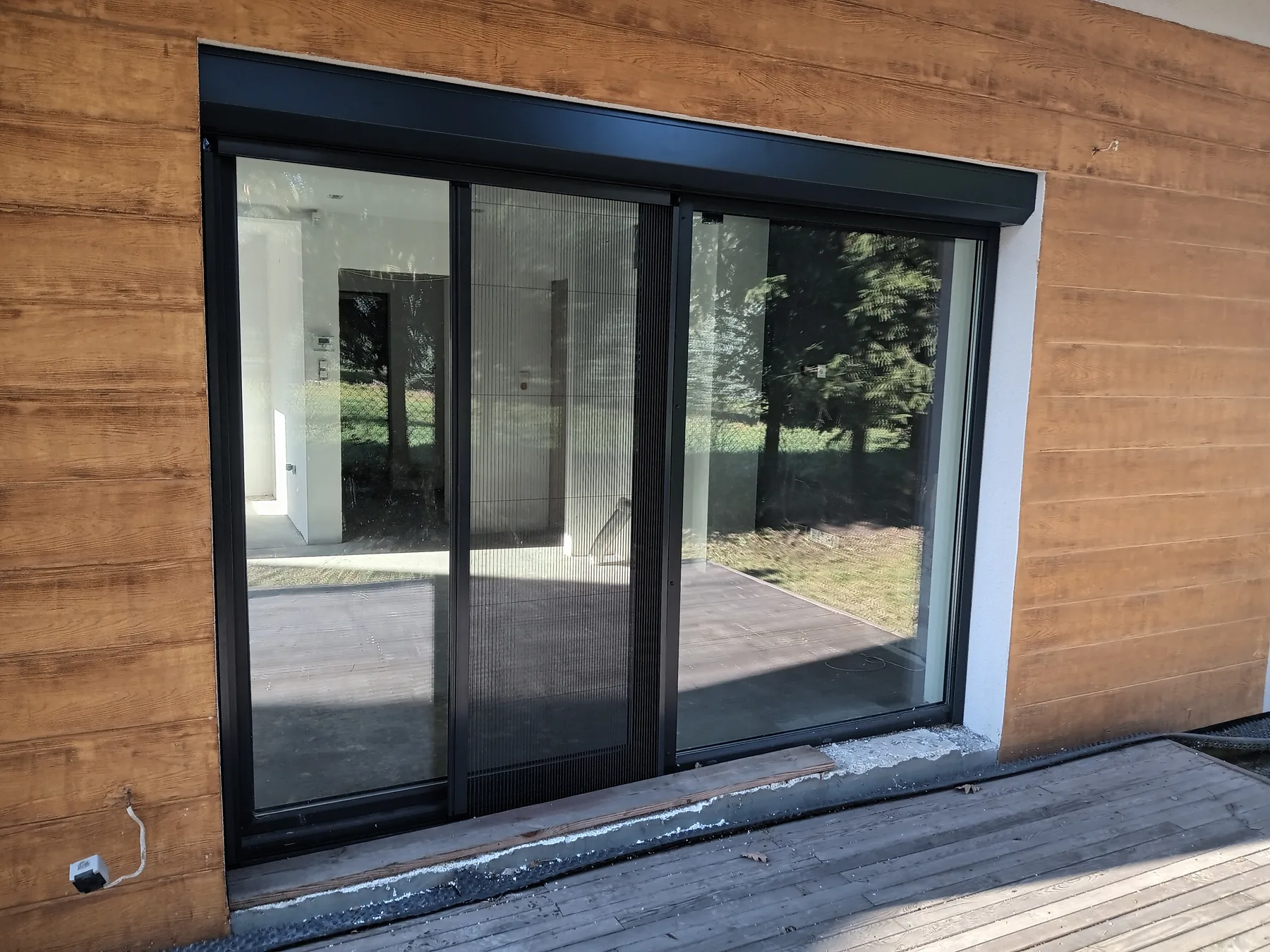 Moskitiera plisowana w dodatkowych realizacjach na Śląsku - dodatkowa realizacja moskitiery plisowanej - ujęcie 4