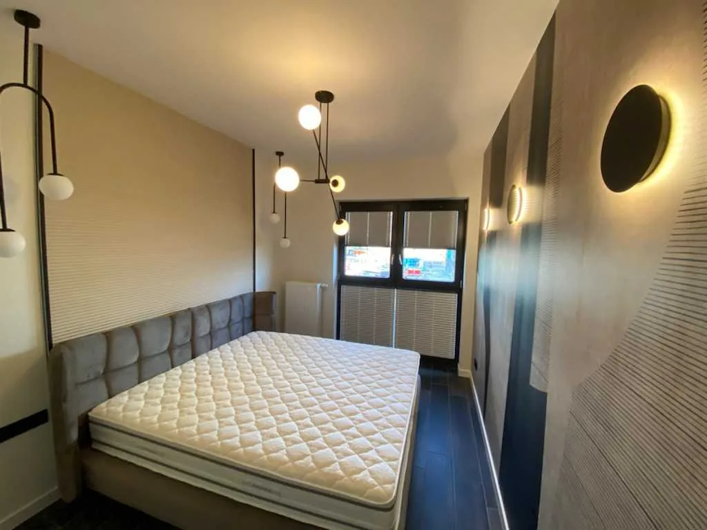 Plisy okienne w Sosnowcu - kadr kilku przeszkleń z dopasowaną osłoną