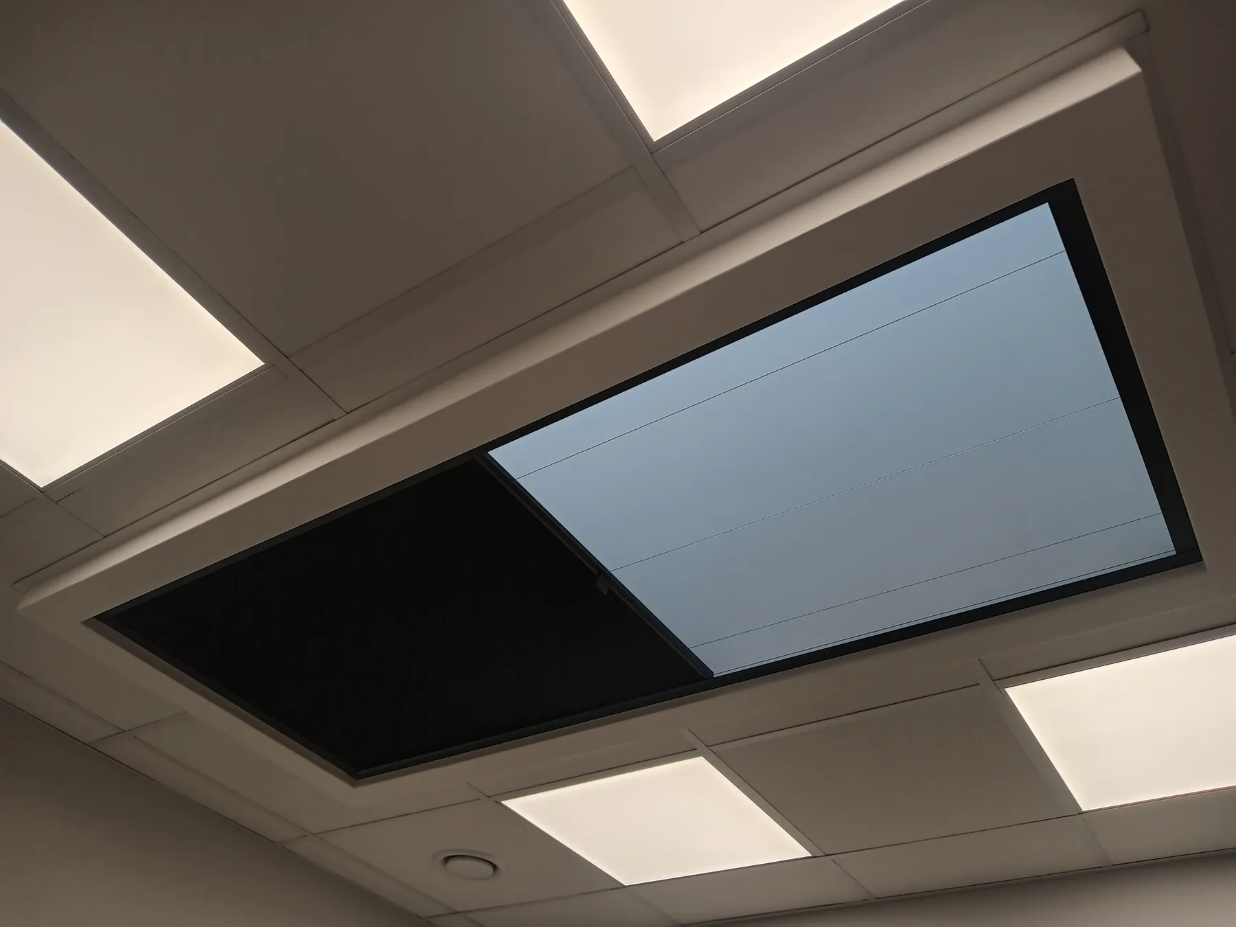 Plisa dachowa w Katowicach - efekt końcowy przy gotowej osłonie dachowej