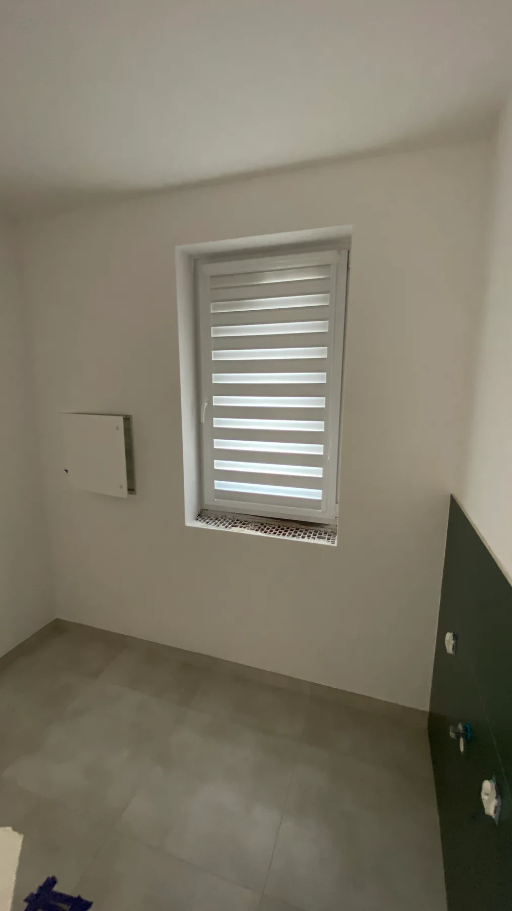 Rolety dzień-noc Suita w Czeladzi - efekt końcowy po montażu we wnętrzu