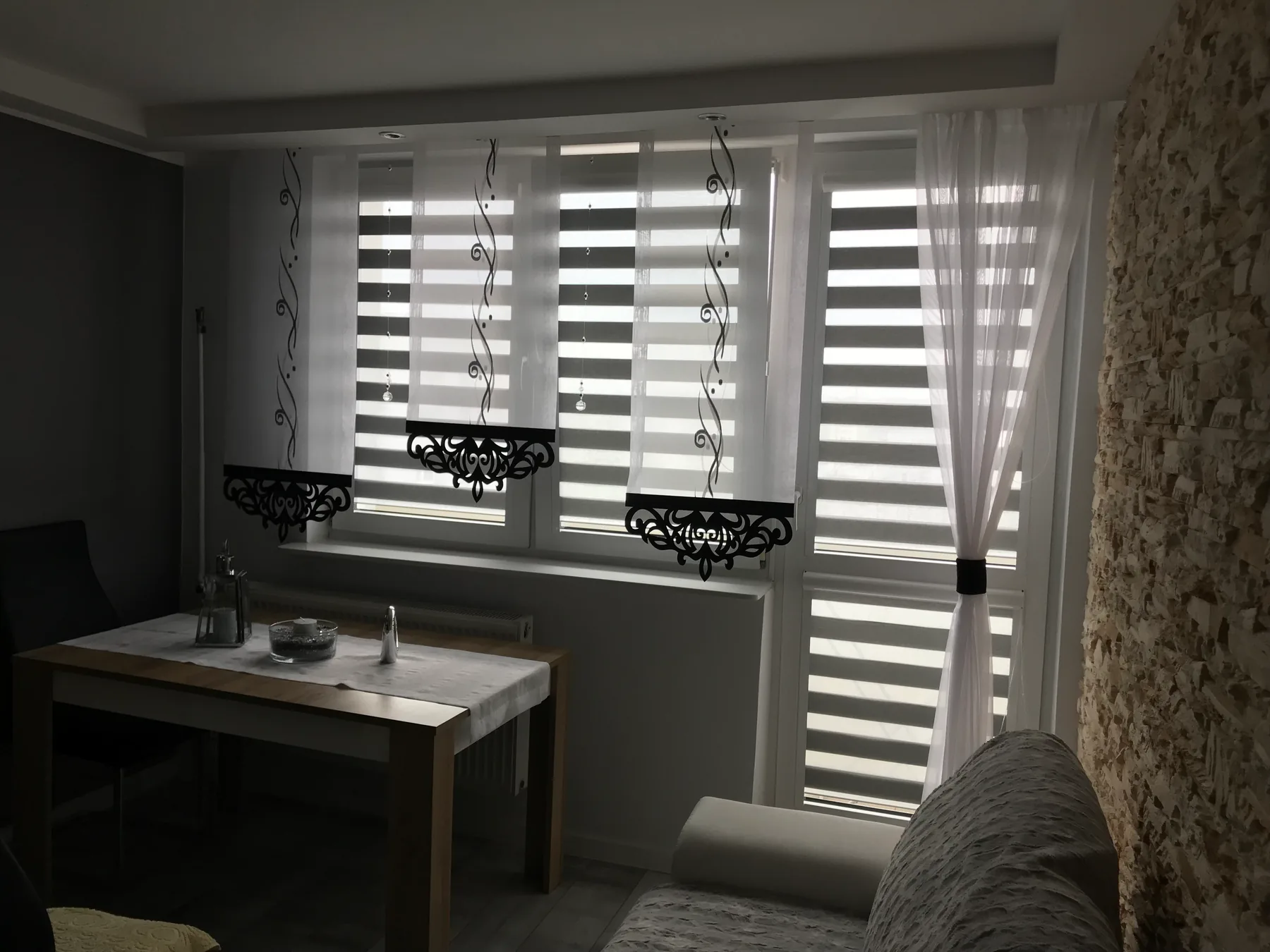 Rolety dzień noc Passionata w realizacji na Śląsku - dodatkowa realizacja rolet dzień noc passionata - ujęcie 2