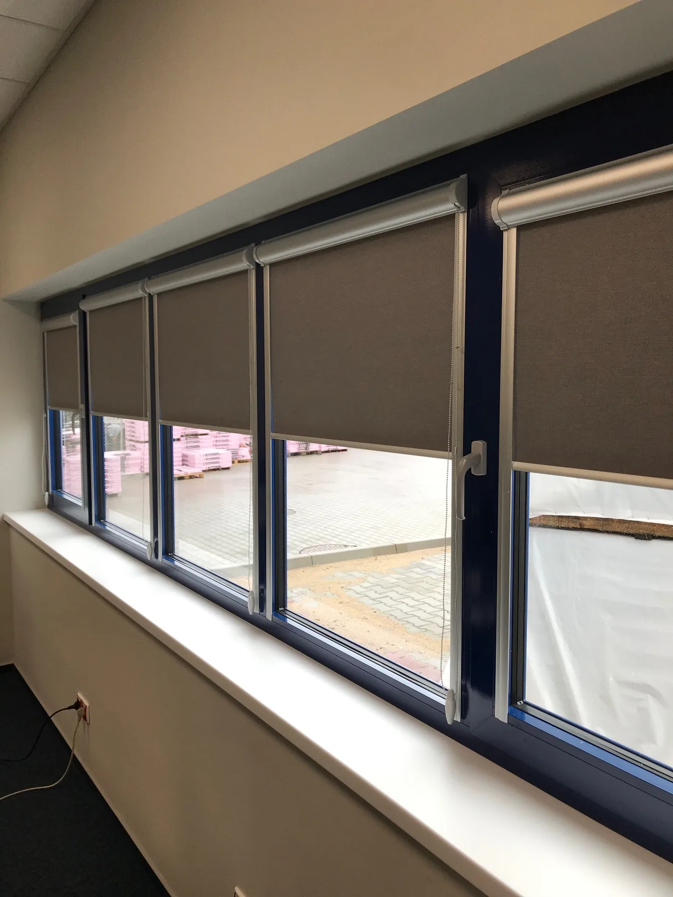 Roleta Besta przyszybowa w realizacji na Śląsku - pojedynczy kadr realizacji rolety besta przyszybowej