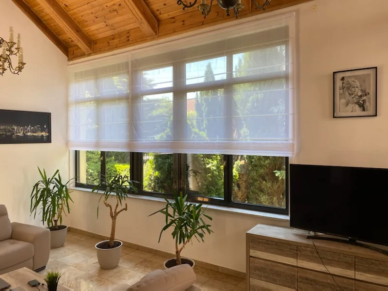 Rolety rzymskie w realizacji na Śląsku - kadr batchowej realizacji rolet rzymskich na śląsku