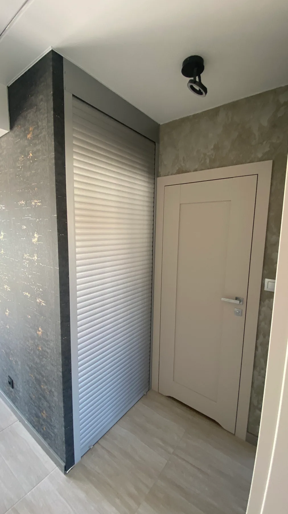 Rolety zewnętrzne w Sosnowcu Dańdówce - efekt końcowy przy gotowym budynku