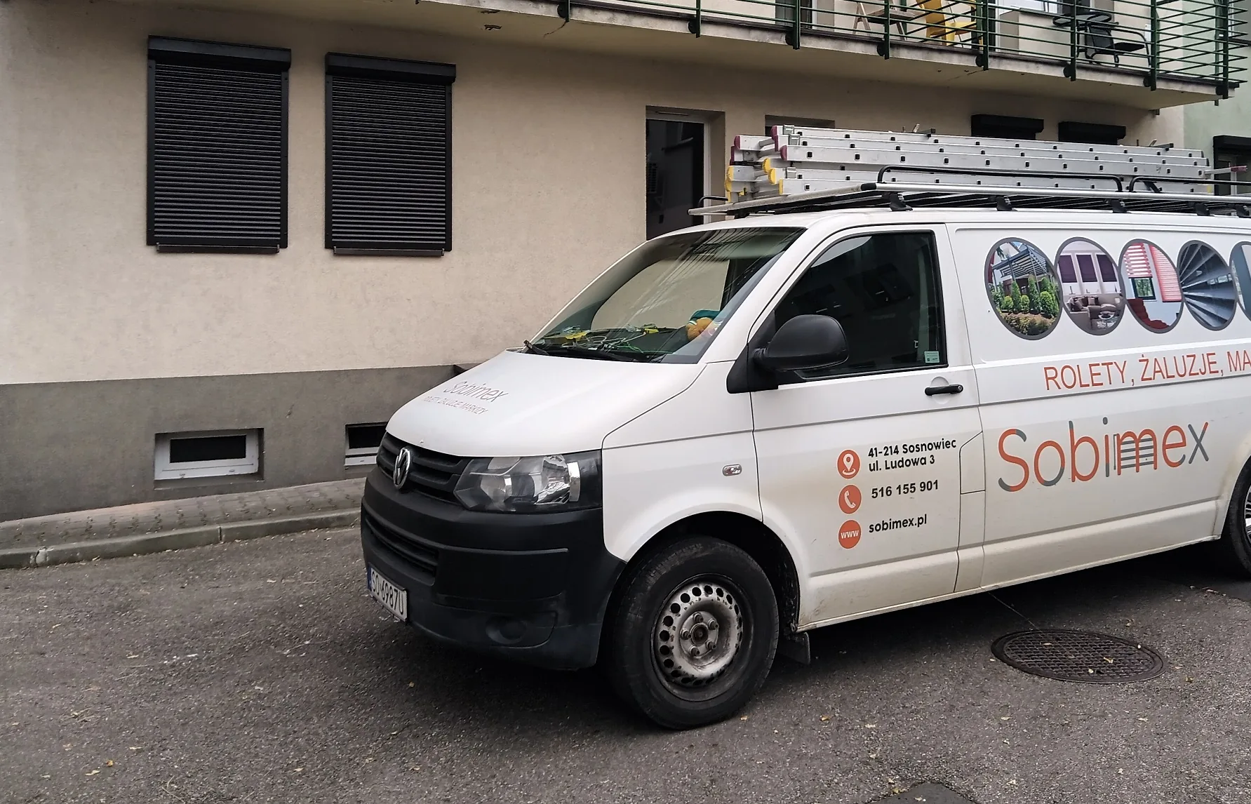 Rolety zewnętrzne w systemie standard w Sosnowcu - dodatkowy kadr realizacji standardowych rolet zewnętrznych w sosnowcu - ujęcie 5
