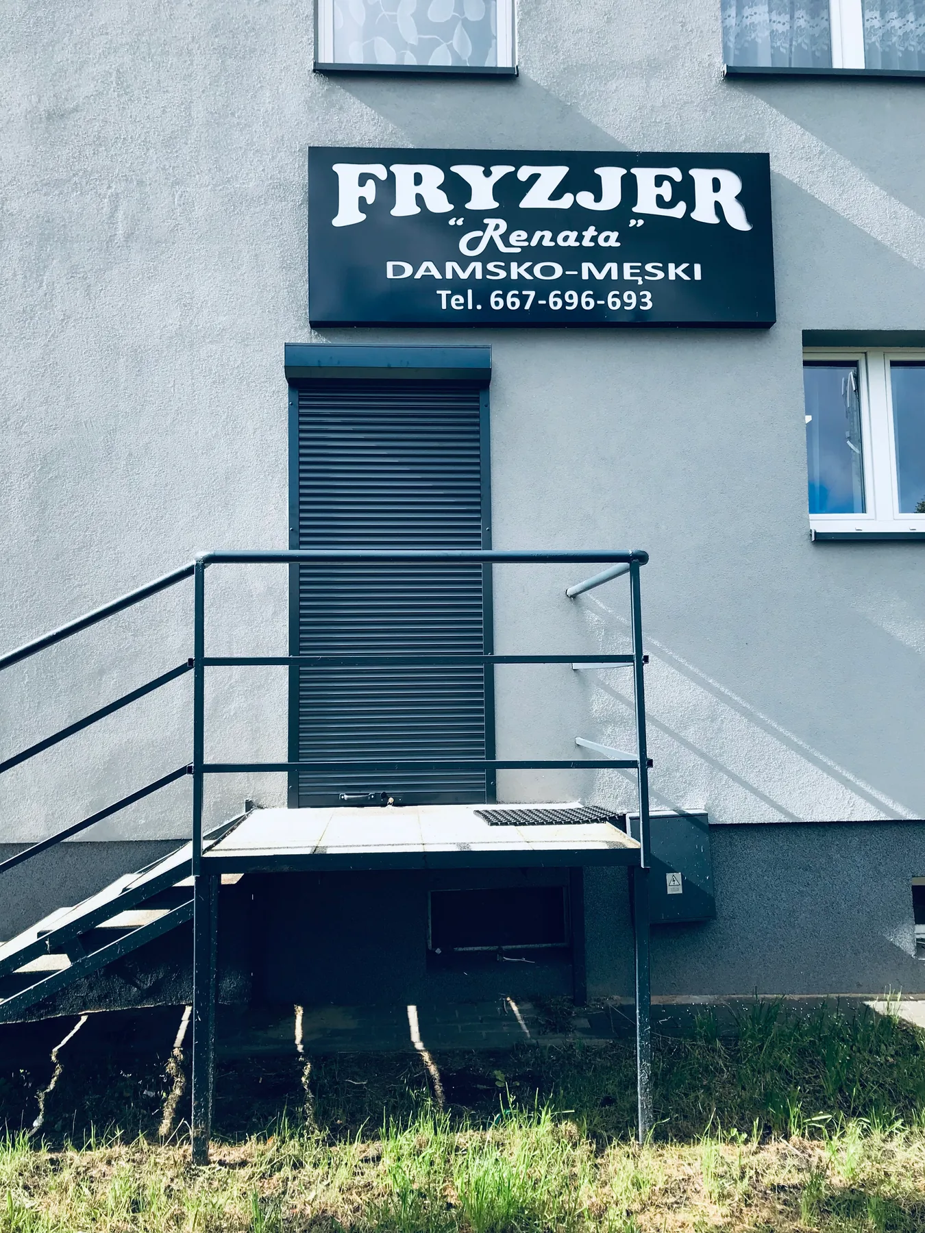 Rolety zewnętrzne w systemie standard w Sosnowcu - dodatkowy kadr realizacji standardowych rolet zewnętrznych w sosnowcu - ujęcie 7