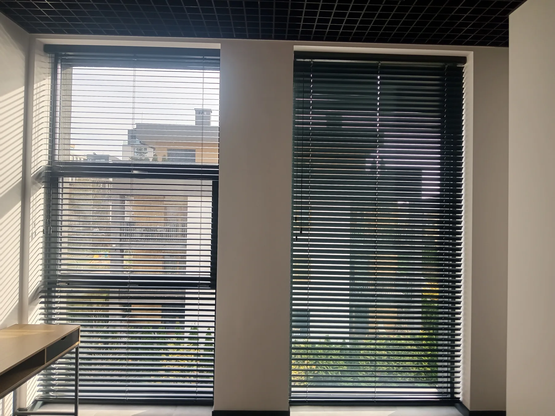 Żaluzje aluminiowe 50 mm w Dąbrowie Górniczej - dodatkowy kadr realizacji żaluzji aluminiowych 50 mm w dąbrowie górniczej - ujęcie 6