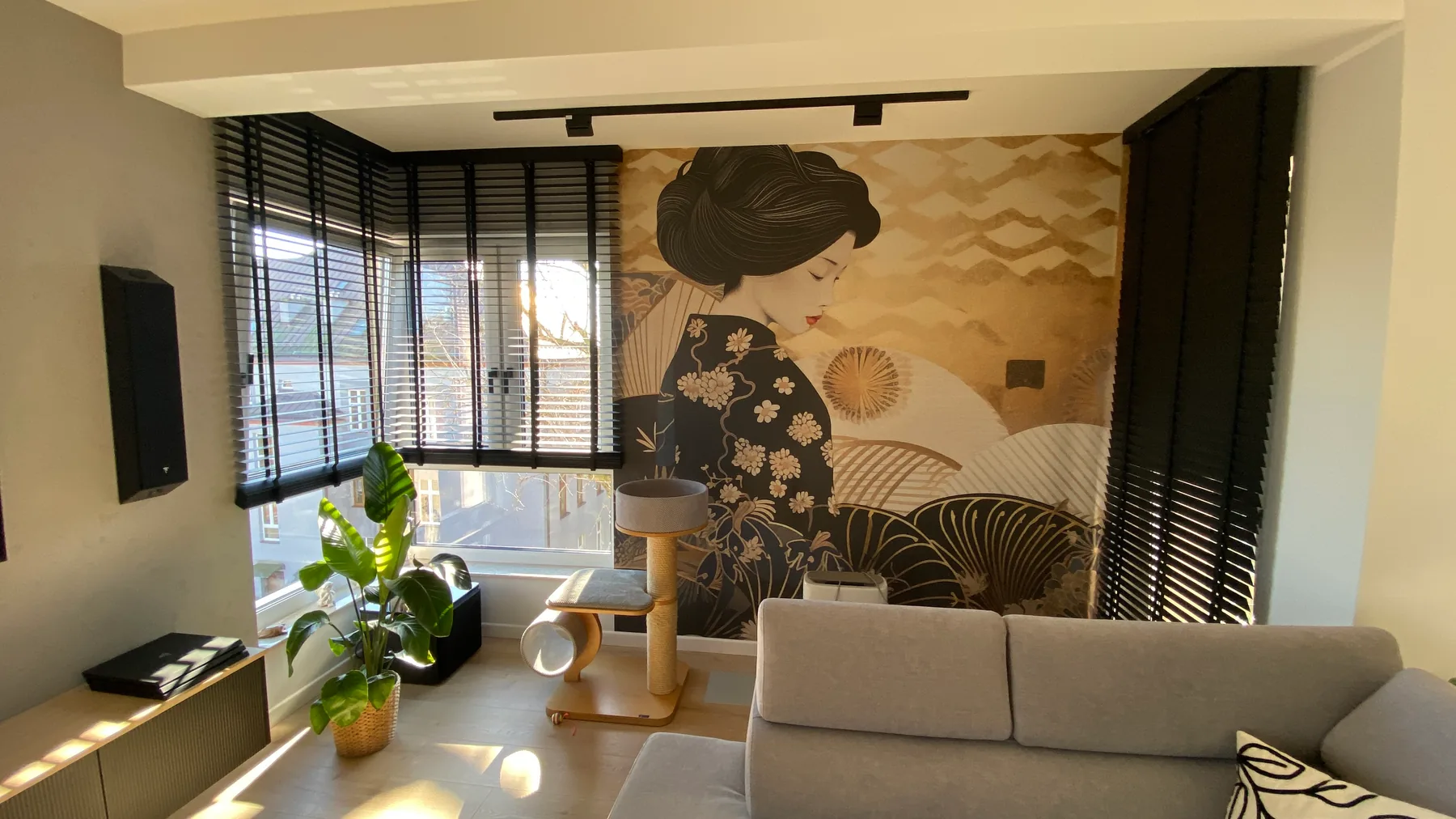 Żaluzje drewniane 50 mm w realizacji w Sosnowcu Pogoni - realizacja żaluzji drewnianych 50 mm w mieszkaniu