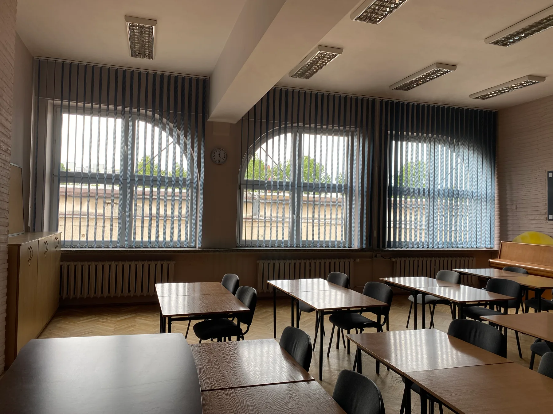 Żaluzje pionowe 127 mm w realizacji na Śląsku - kadr dodatkowej realizacji żaluzji pionowych 127 mm na śląsku