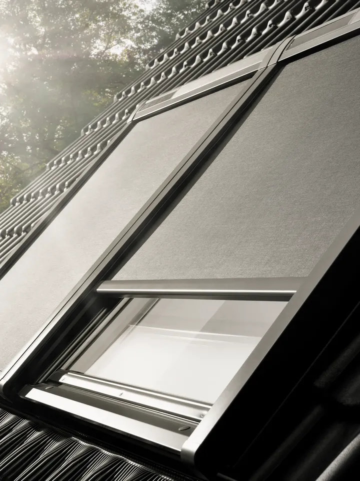 Markiza zewnętrzna do okna dachowego