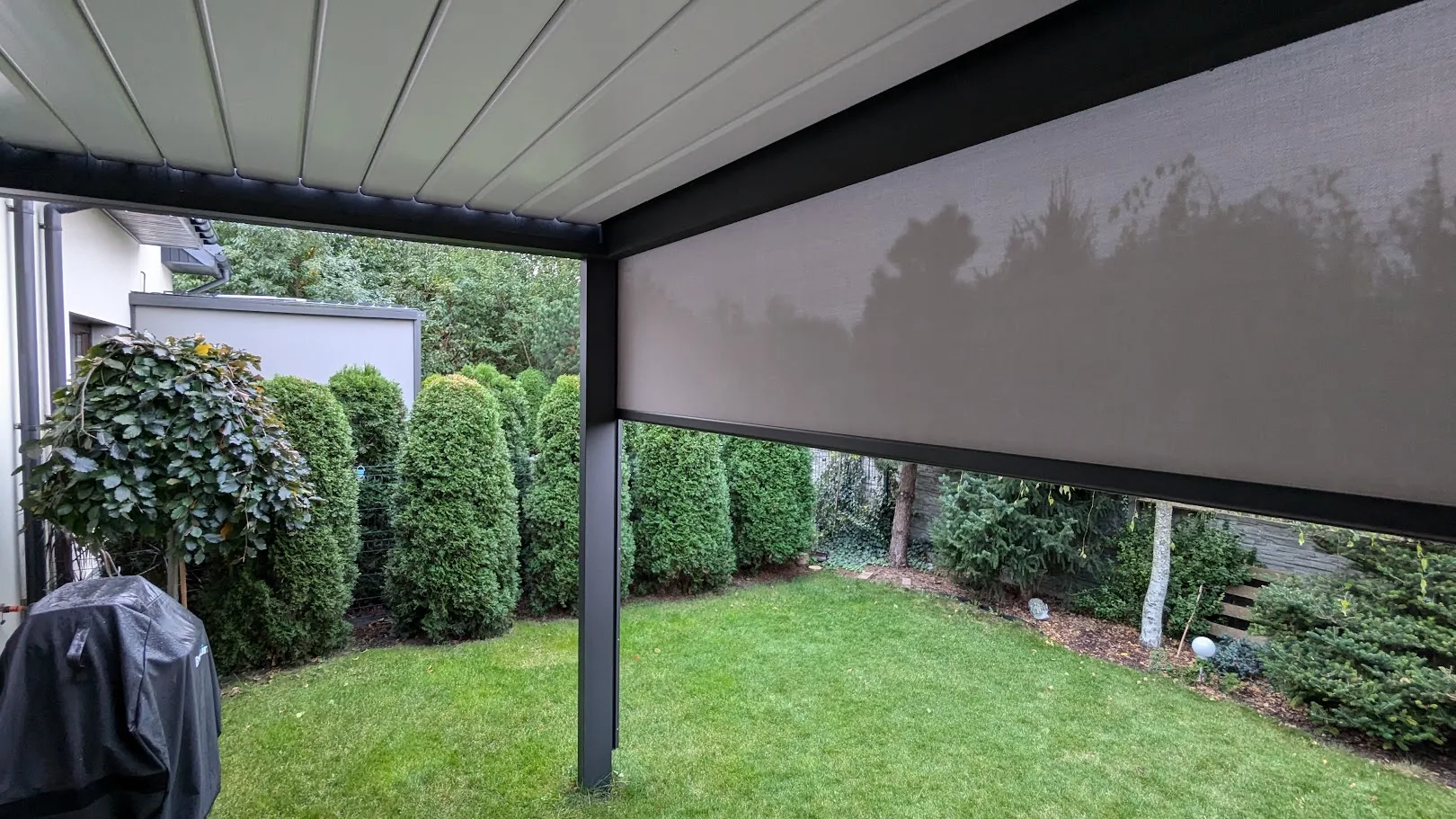 Screen 120 ZiiiP 1procent prześwitu zabudowa Pergoli