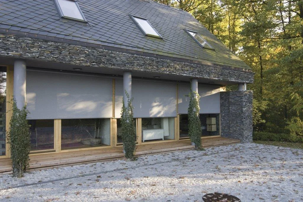 Screeny nowoczesne rolety jako naturalna klimatyzacja