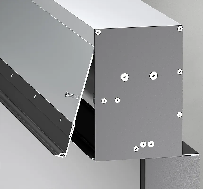 Dwie pokrywy rewizyjne umożliwiają łatwy dostęp do wnętrza kasety i montaż systemu