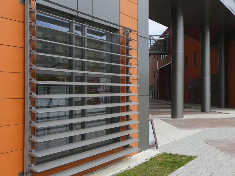 Sunbreaker 210 Ruchomy - napęd ręczny